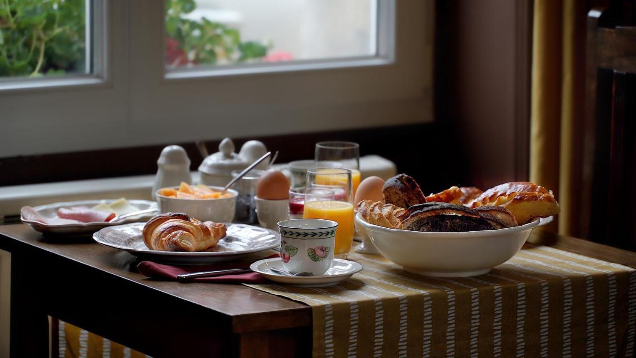 Au Chapitre Bed and Breakfast Rozoy-sur-Serre Eksteriør billede