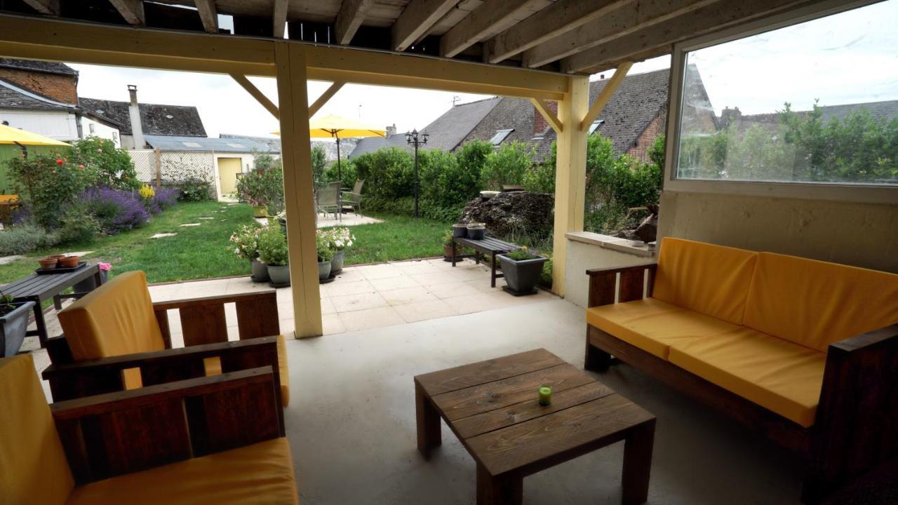 Au Chapitre Bed and Breakfast Rozoy-sur-Serre Eksteriør billede