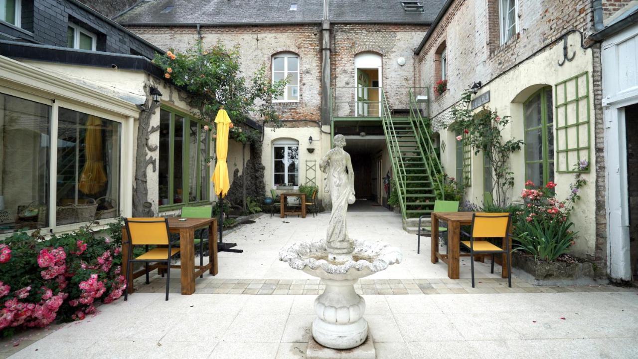 Au Chapitre Bed and Breakfast Rozoy-sur-Serre Eksteriør billede