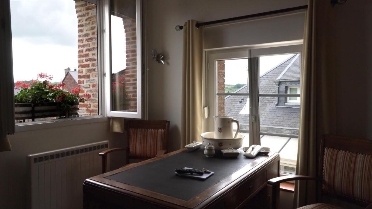 Au Chapitre Bed and Breakfast Rozoy-sur-Serre Eksteriør billede